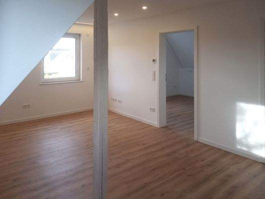 Wohnbereich/Blick zum Schlafzimmer