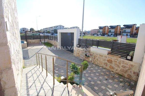 4-Bedroom Semi-Detached House with Pool and Garden in Belek