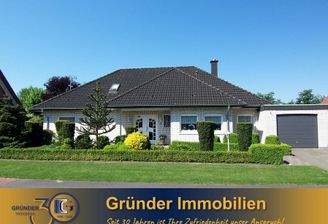 Charmanter Walmdachbungalow
