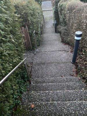 Treppe zur Strasse teil 3