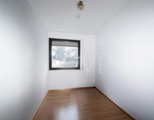 2. Obergeschoss - Zimmer / Ankleidezimmer / Büro