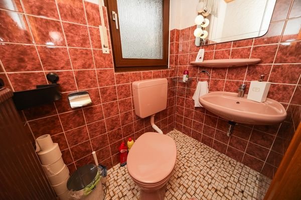 Gästetoilette EG