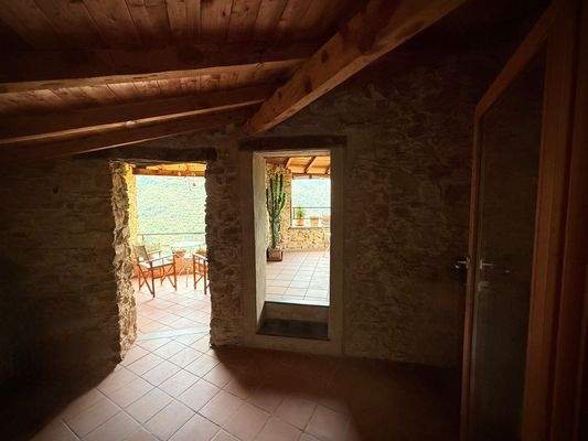 AP_1017_TERRA ITALIA IMMOBILIEN_LIGURIEN_APRICALE_