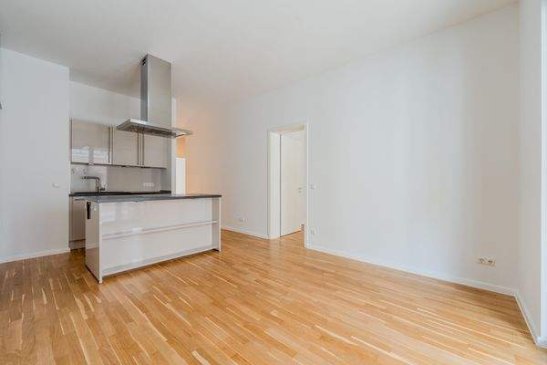 Essbereich + Küche (Sicht vom Fenster)