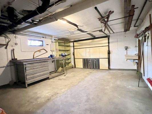 ALTE GARAGE/ KELLER