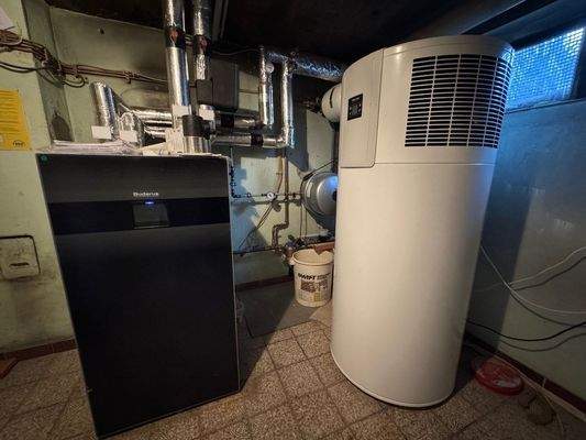 Neue Wärmepumpenheizung