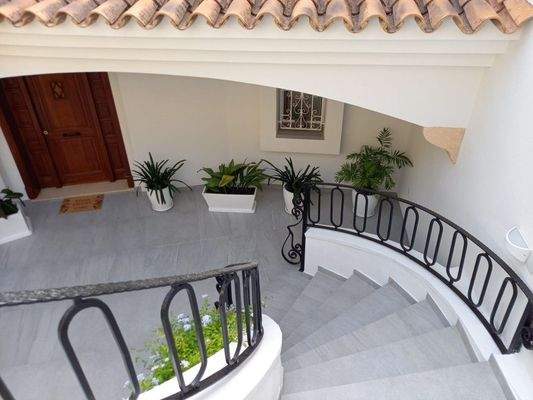 Villa mit atemberaubendem Meerblick zu verkaufen in Camp de Mar, Mallorca