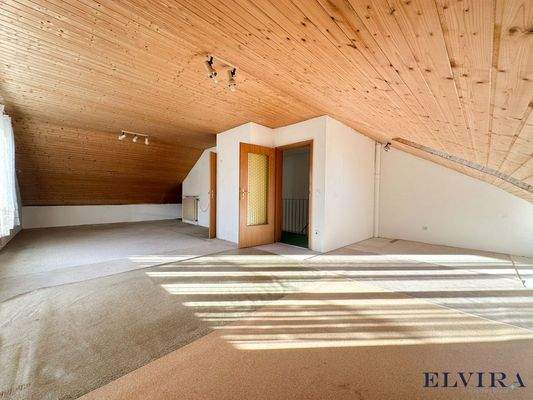 Zimmer im Dachgeschoss