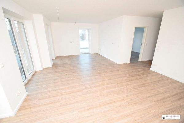 11. Blick vom Fenster Richtung Flur