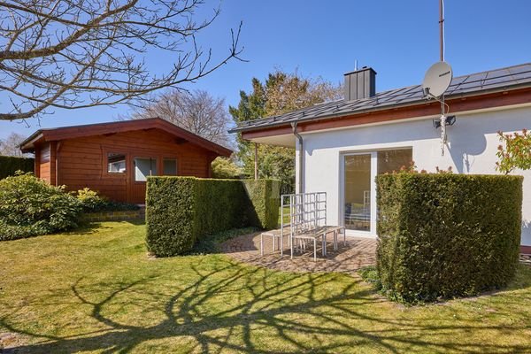 Bungalow II, Freisitz