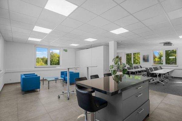 5Plus Immo Gewerbeobjekt Miete Würselen