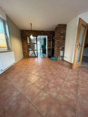 Wohnzimmer mit Kamin