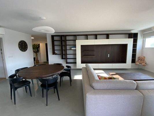 moderne Neubauwohnung mit 155 m ²in Ruhelage in Udine – barrierefrei