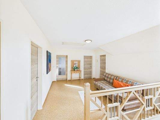 CAM03784G0-PR0076-STILL032