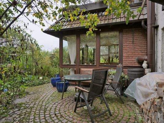 eigene Terrasse bei Regenwetter