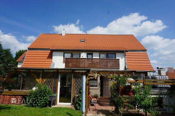 Rückansicht samt Garten