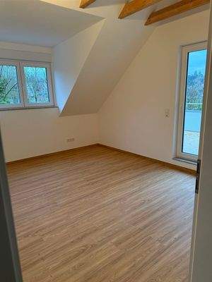 DG Zimmer mit Balkon