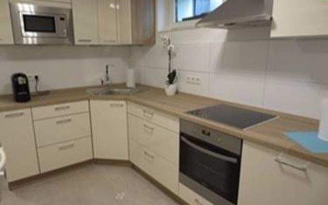 Kueche 2  Hahnstrasse.jpeg