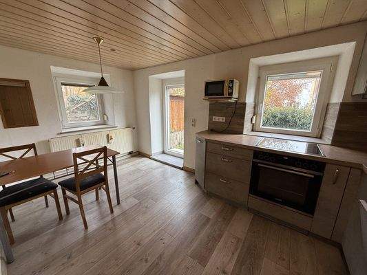 Küche mit Essbereich