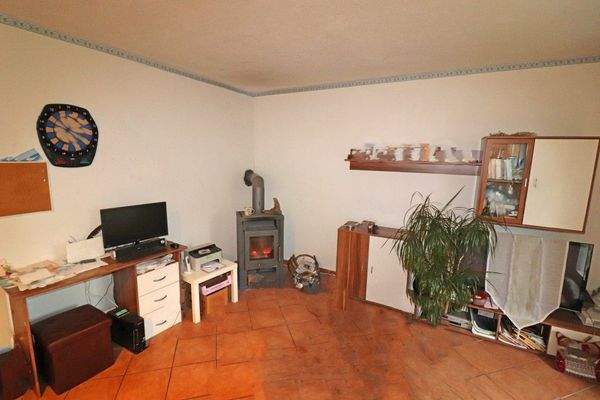 Wohnimmer mit Ofenanschluss