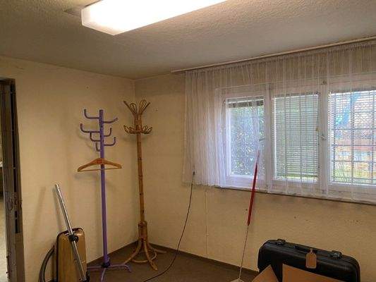 ehemaliges Büro im UG