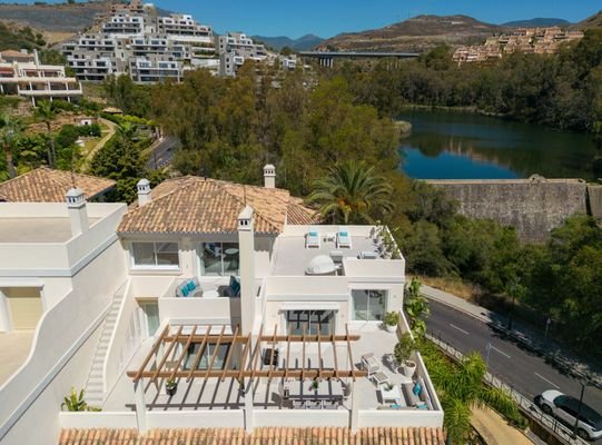 Photo: Penthouse in Nueva Andalucia