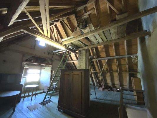 Dachboden (linker Teil)