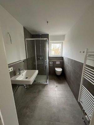 Duschbad mit Fenster