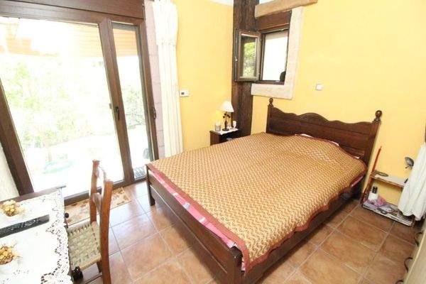 Großes Steinhaus mit Tauchbecken in Apokoronas