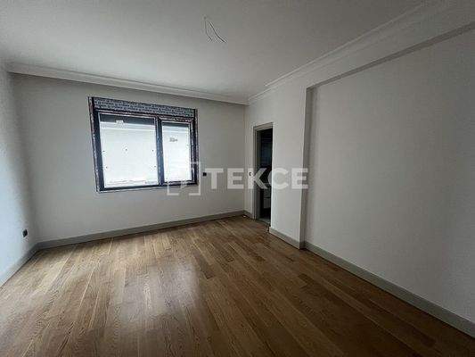 Properties within Walking Distance to the Beach in Kadıköy