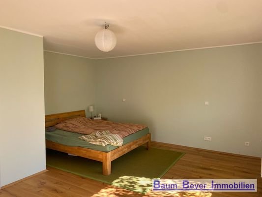 Schlafzimmer (auch zwei Zimmer möglich)
