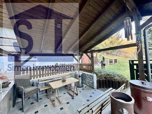 weiterer überdachter Freisitz