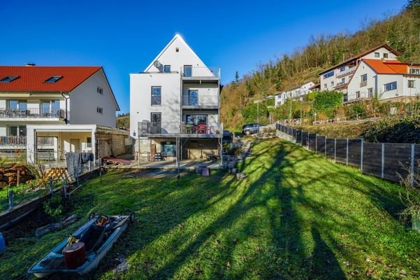 Tolle Balkon- und Terrassenflächen