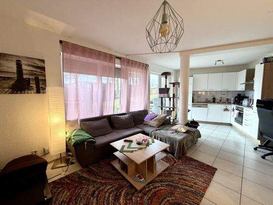 Wohnzimmer und Küche