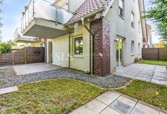 Terrassen I und II und Garten