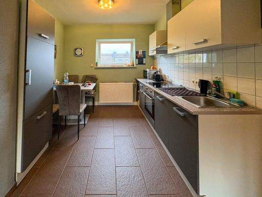 1. OG links, Küche
