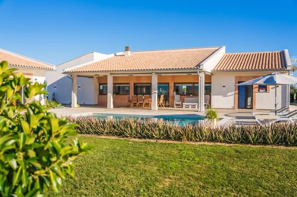 Moderne Finca mit Pool und Weitblick in Sa Pobla