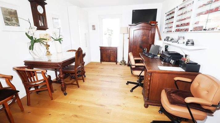 Arbeitszimmer