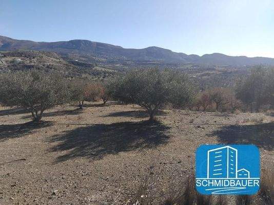 Kreta, Sivas: Grundstück am Ortsrand mit 360-Grad-Aussicht zu verkaufen