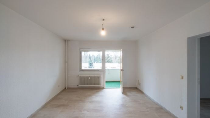 HOMESK - Helle 3-Zimmer-Wohnung mit Balkon nahe S-Bhf. Priesterweg