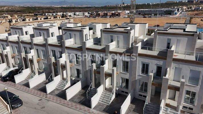 Townhouses in Advantageous Location Santa Pola Spain