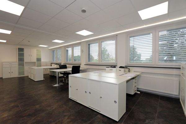 modern eingerichtete Büroräume