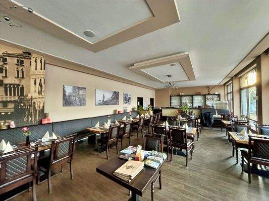 Restaurantbereich im Erdgeschoss