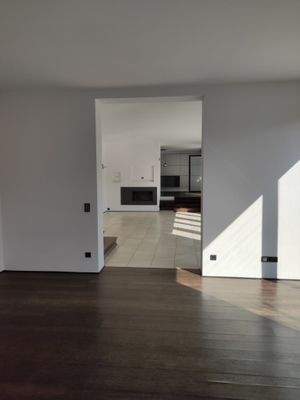 Blick vom kleinen Wohnzimmer Richtung Kamin