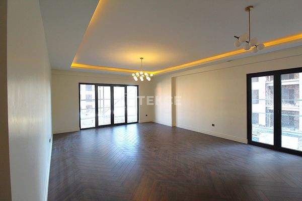 Spacious Apartments Near Amenities in İstanbul Başakşehir