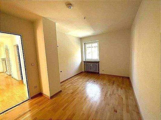 Kinder.- Arbeitszimmer Nord