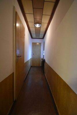 33 Flur.JPG