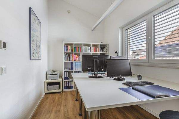 Büro / Kinderzimmer