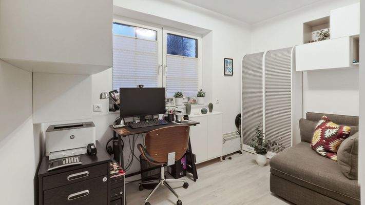 Büro im Erdgeschoss