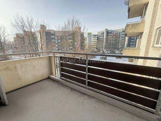 3469 überdachter Balkon a